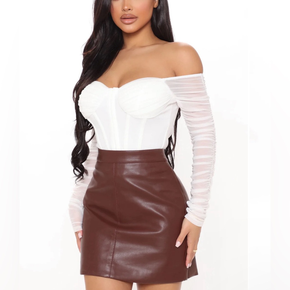Fashion Nova Off Shoulder Ruched Mesh Long Sleeve Corset Top